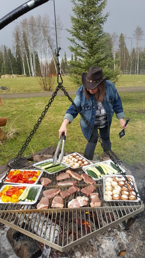 Wettstone Guest Ranch Acomodação com café da manhã Bridge Lake Exterior foto